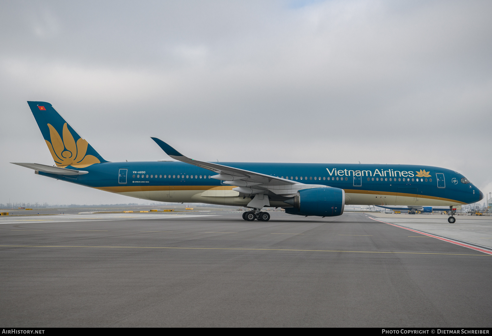 Aircraft Photo of VN-A890 | Airbus A350-941 | Vietnam Airlines | AirHistory.net #840512