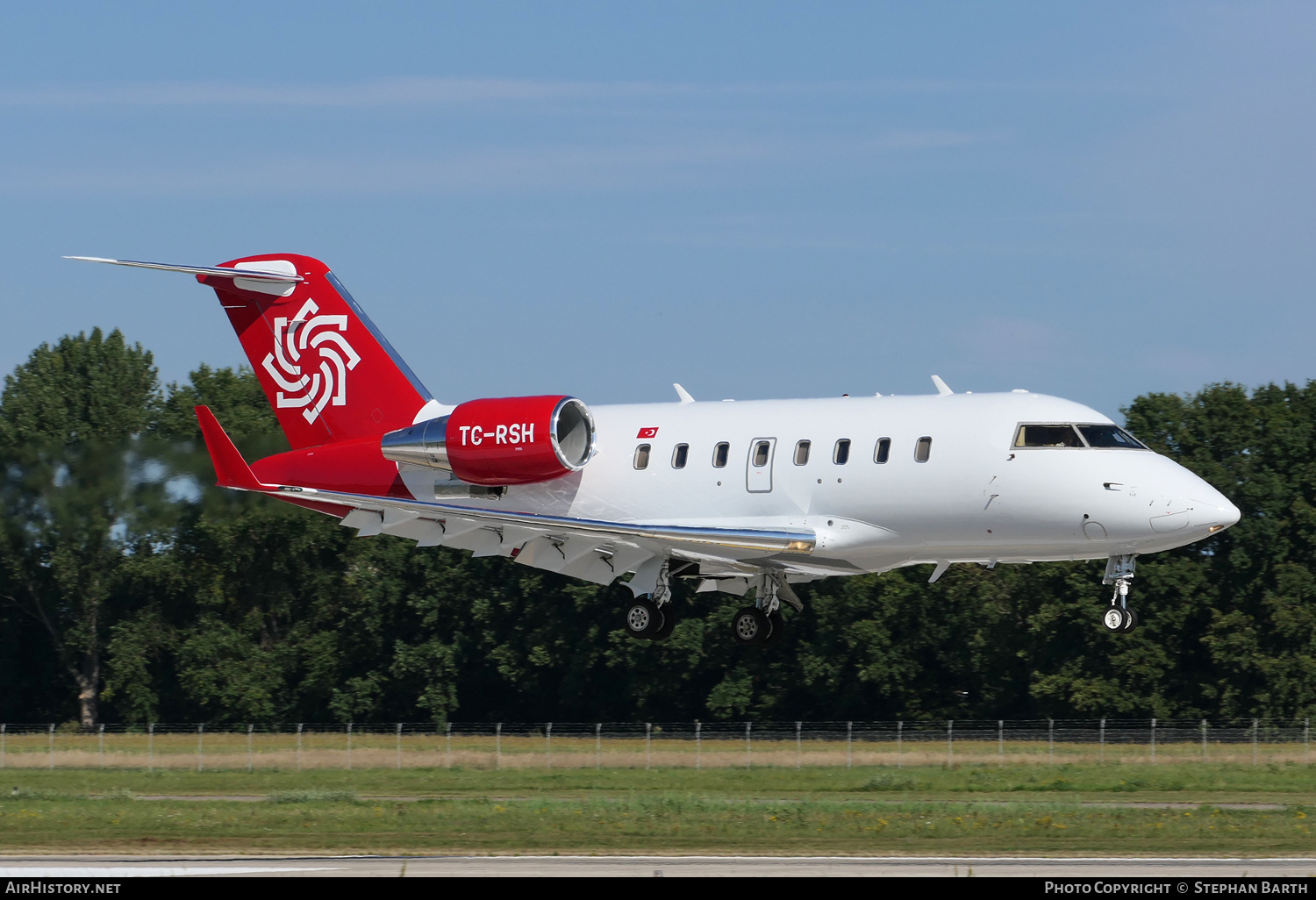 Aircraft Photo of TC-RSH | Bombardier Challenger 605 (CL-600-2B16) | AirHistory.net #840536
