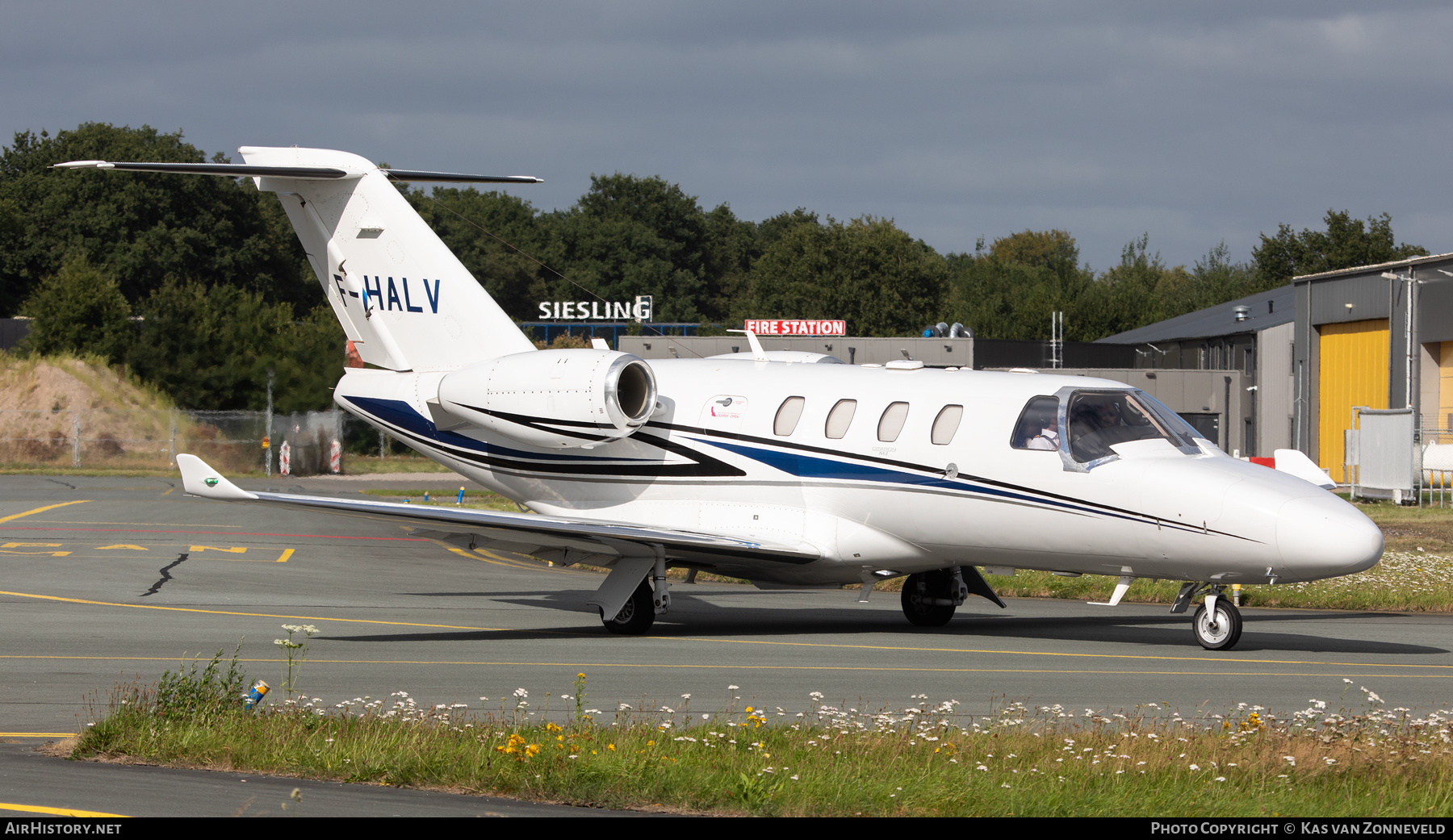Aircraft Photo of F-HALV | Cessna 525 CitationJet M2 | AirHistory.net #840543