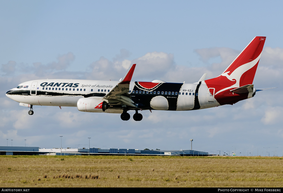 Aircraft Photo of VH-XZJ | Boeing 737-838 | Qantas | AirHistory.net #840757