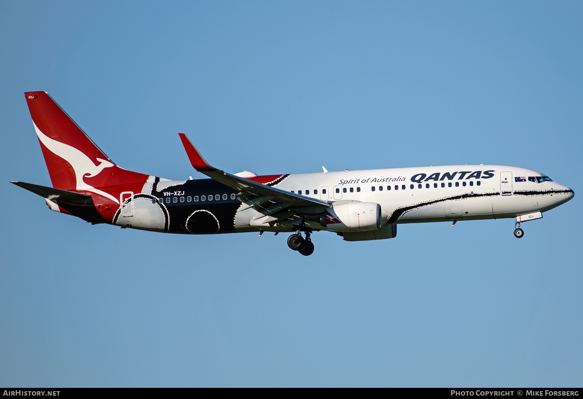 Aircraft Photo of VH-XZJ | Boeing 737-838 | Qantas | AirHistory.net #840778