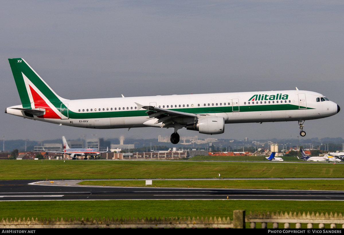 Aircraft Photo of EI-IXV | Airbus A321-112 | Alitalia | AirHistory.net #840874