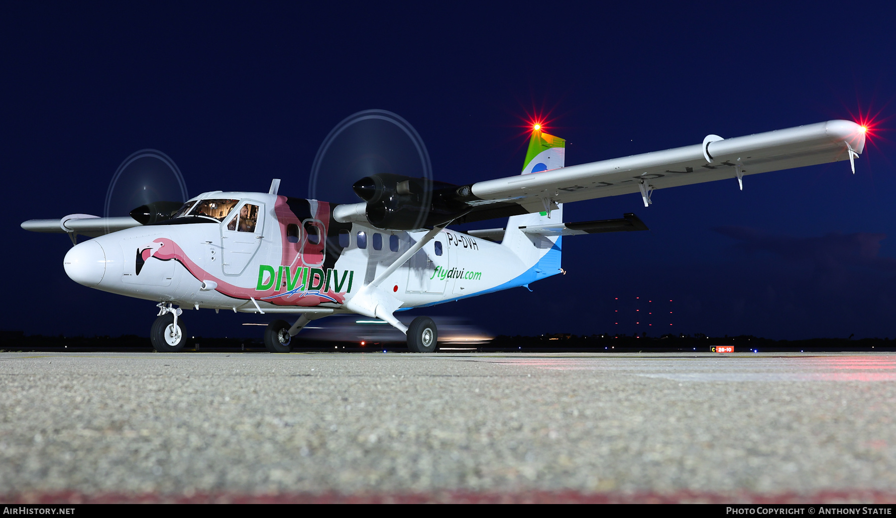 Aircraft Photo of PJ-DVH | De Havilland Canada DHC-6-300 Twin Otter | Divi Divi Air | AirHistory.net #841094