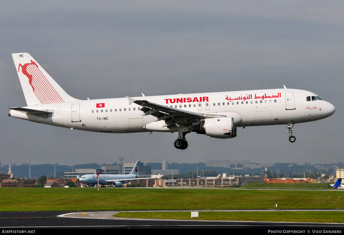 Aircraft Photo of TS-IME | Airbus A320-211 | Tunisair | AirHistory.net #841115