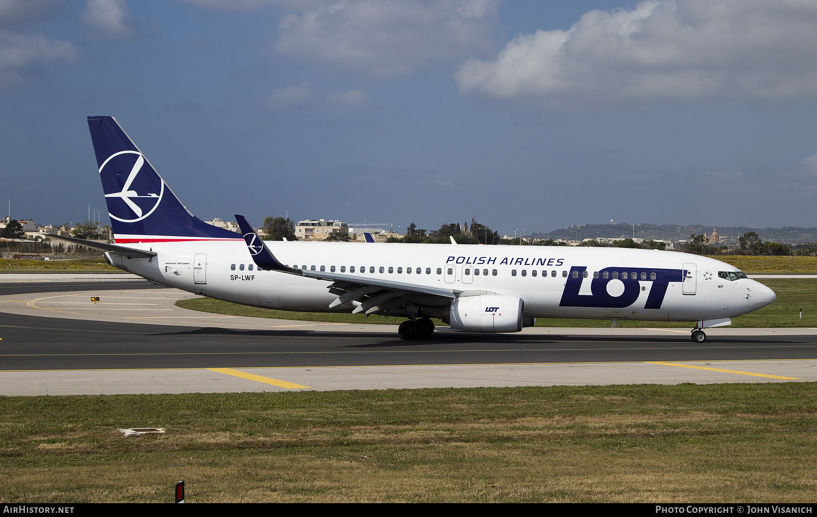Aircraft Photo of SP-LWF | Boeing 737-86N | LOT Polish Airlines - Polskie Linie Lotnicze | AirHistory.net #841121