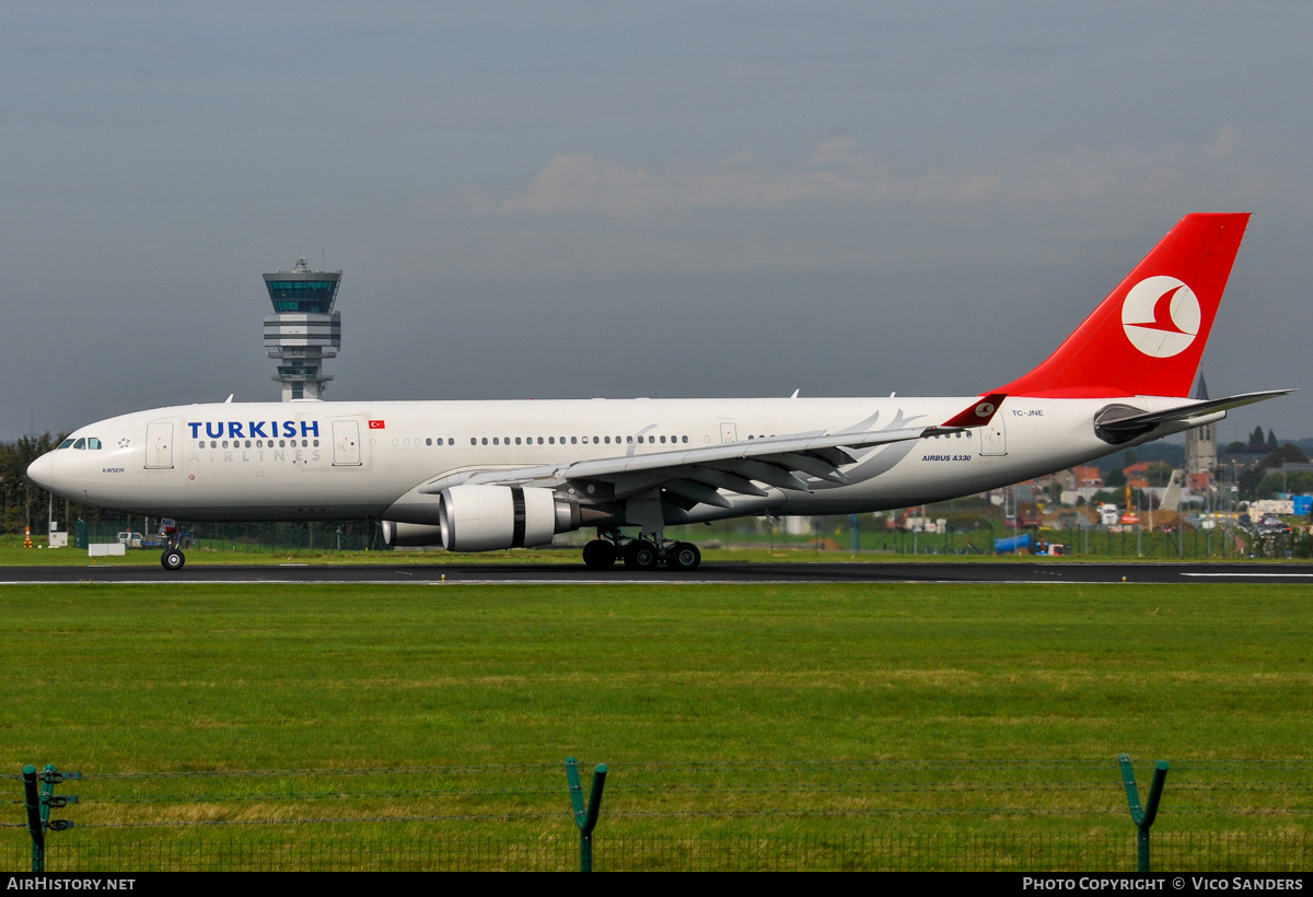 Aircraft Photo of TC-JNE | Airbus A330-203 | Turkish Airlines | AirHistory.net #841122