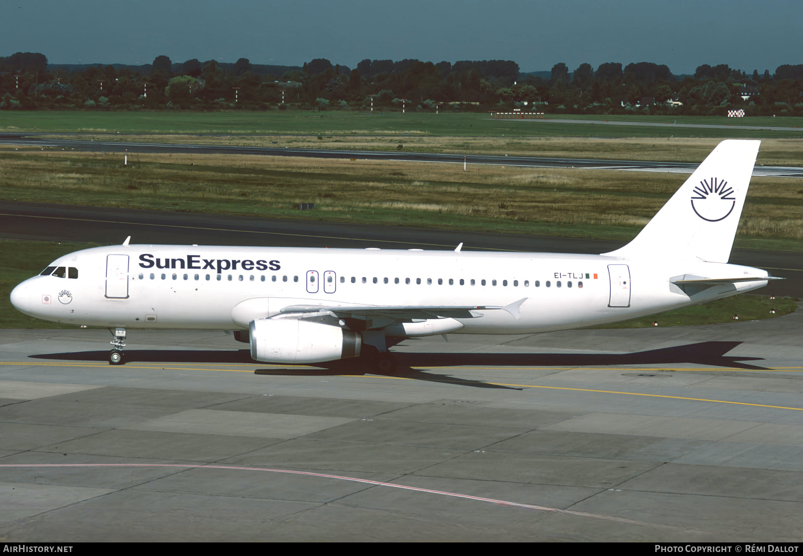 Aircraft Photo of EI-TLJ | Airbus A320-231 | SunExpress | AirHistory.net #841154