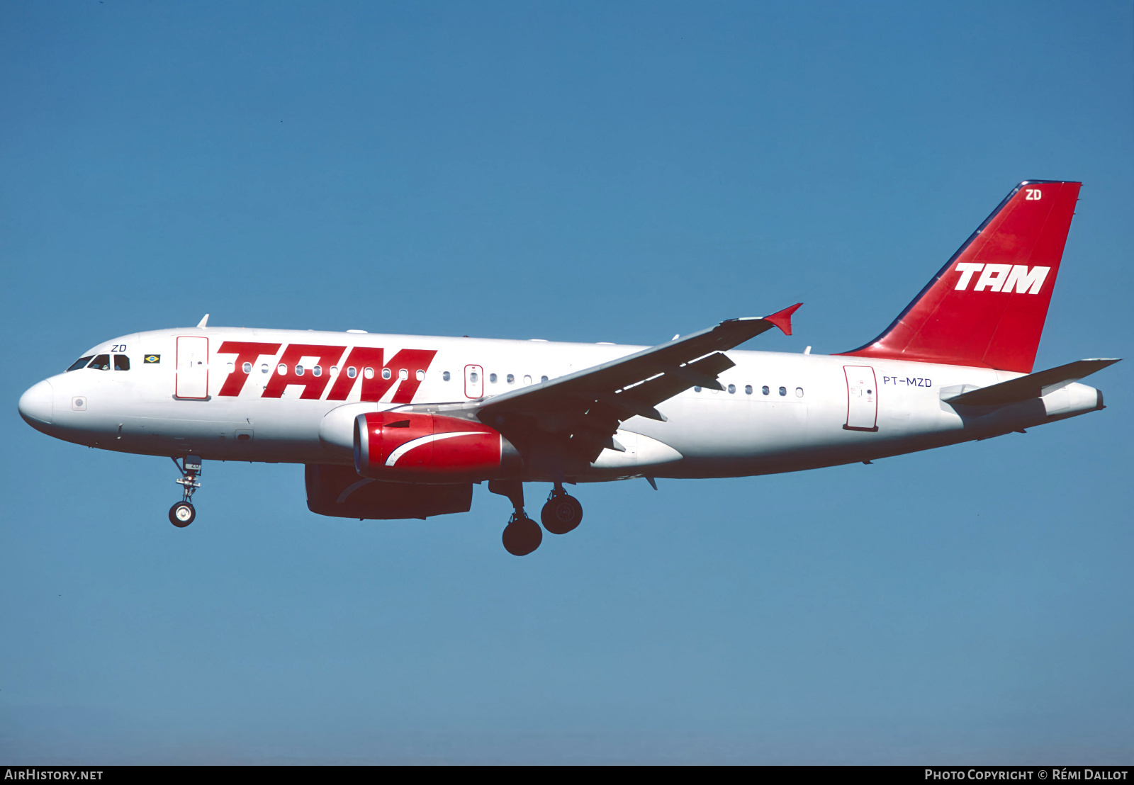 Aircraft Photo of PT-MZD | Airbus A319-132 | TAM Linhas Aéreas | AirHistory.net #841291