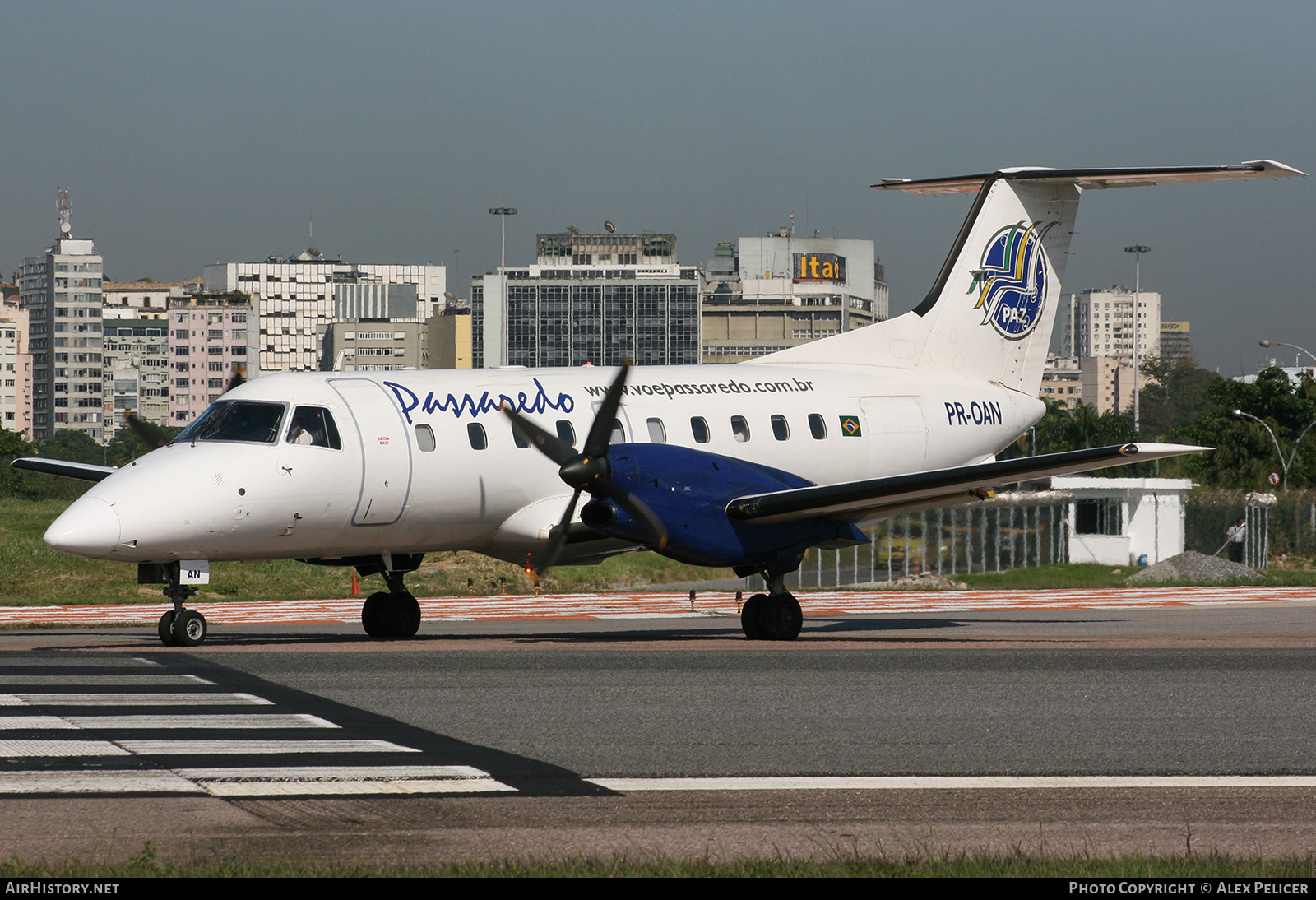 Aircraft Photo of PR-OAN | Embraer EMB-120RT Brasilia | Passaredo Linhas Aéreas | AirHistory.net #841310