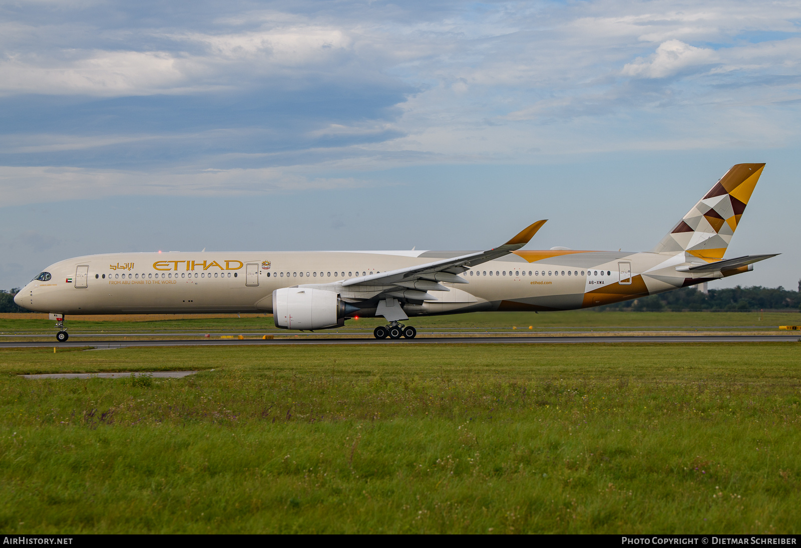 Aircraft Photo of A6-XWA | Airbus A350-1041 | Etihad Airways | AirHistory.net #841465