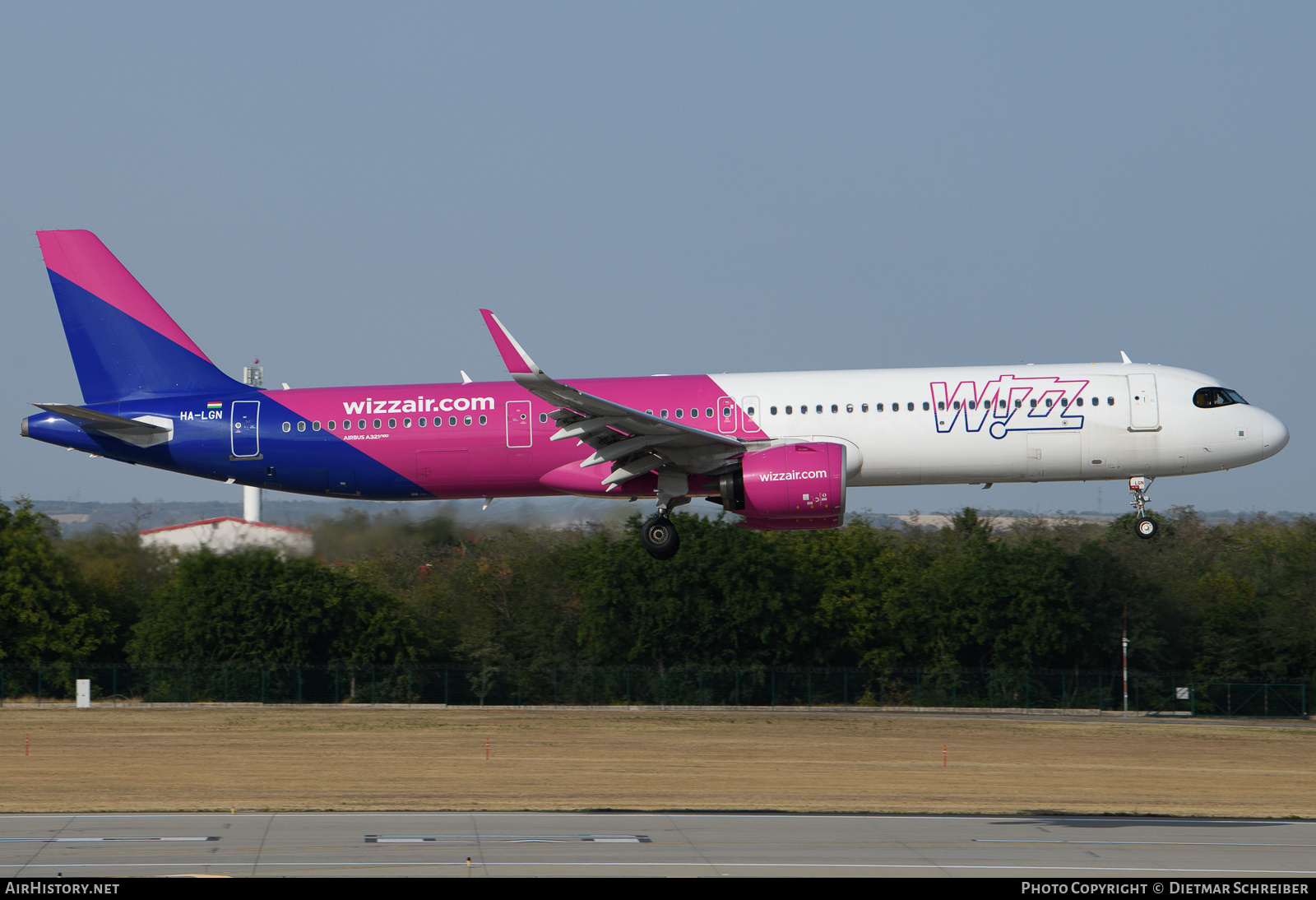 Aircraft Photo of HA-LGN | Airbus A321-271NX | Wizz Air | AirHistory.net #841510