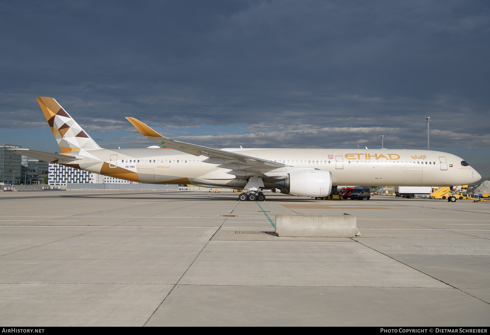 Aircraft Photo of A6-XWA | Airbus A350-1041 | Etihad Airways | AirHistory.net #841519