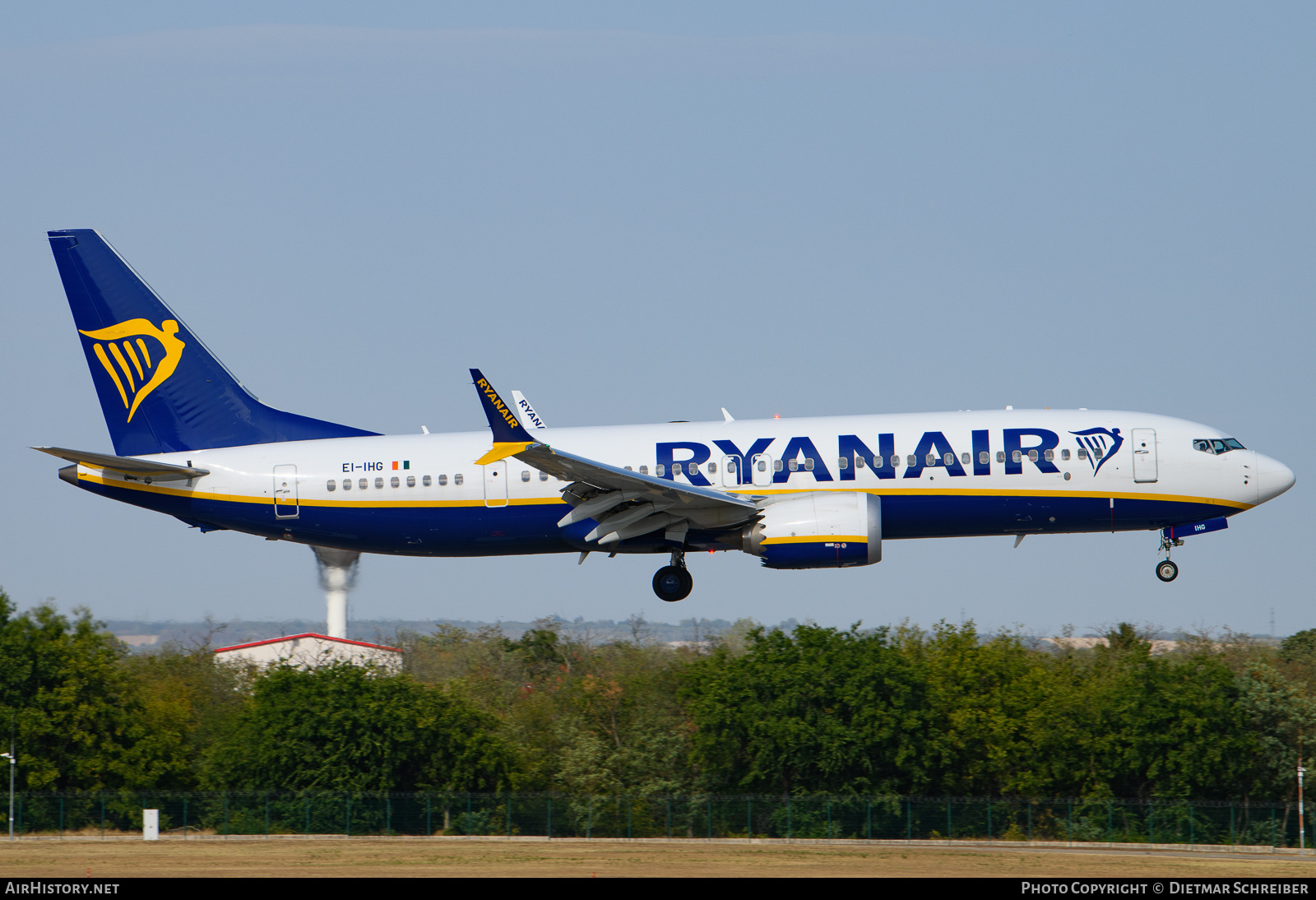 Aircraft Photo of EI-IHG | Boeing 737-8200 Max 200 | Ryanair | AirHistory.net #841521