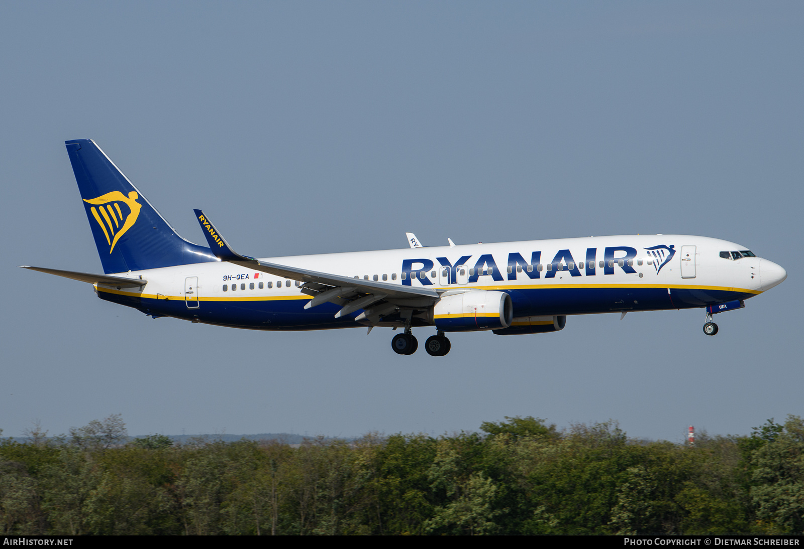 Aircraft Photo of 9H-QEA | Boeing 737-800 | Ryanair | AirHistory.net #841552