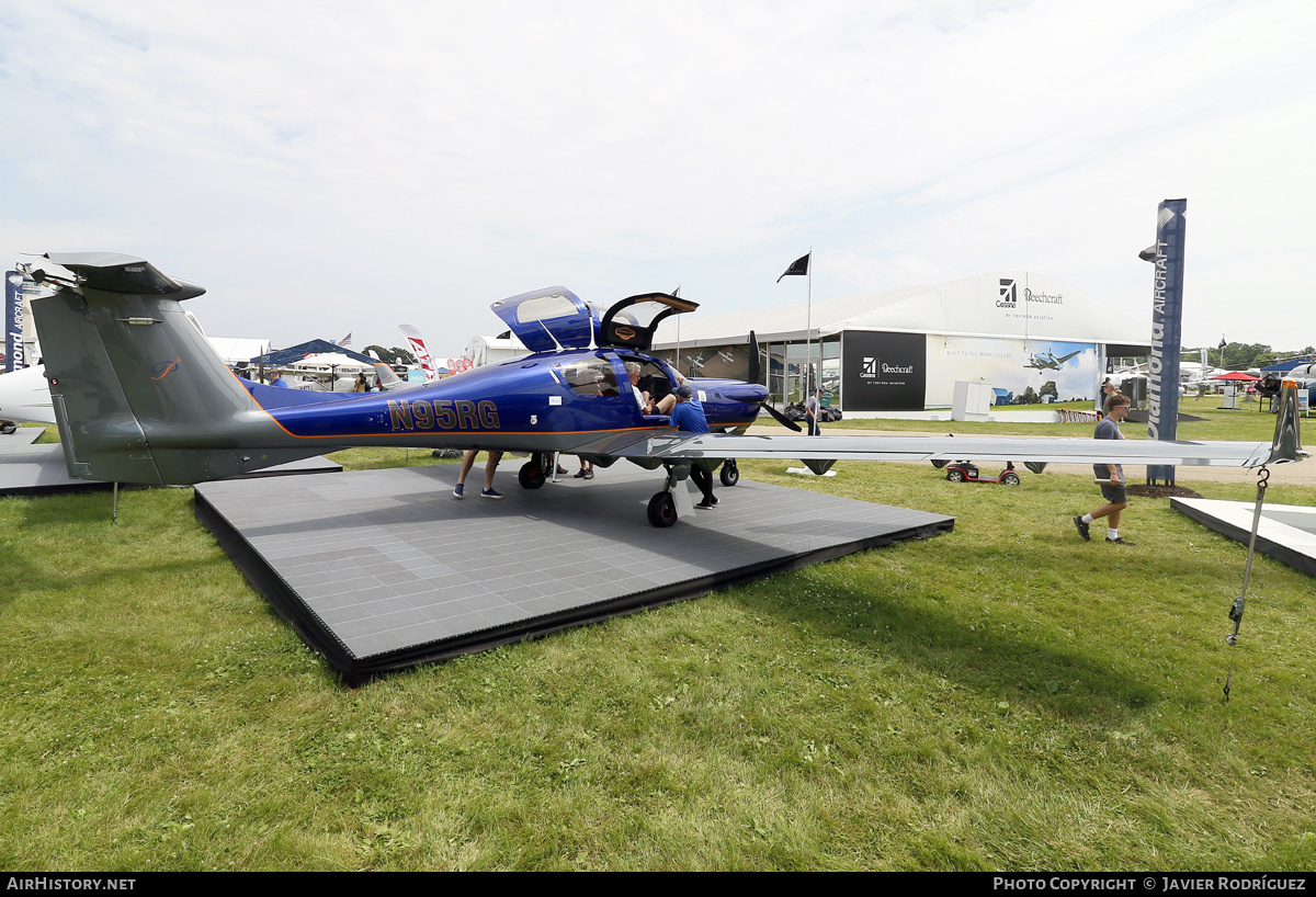 Aircraft Photo of N95RG | Diamond DA50 C | AirHistory.net #841570