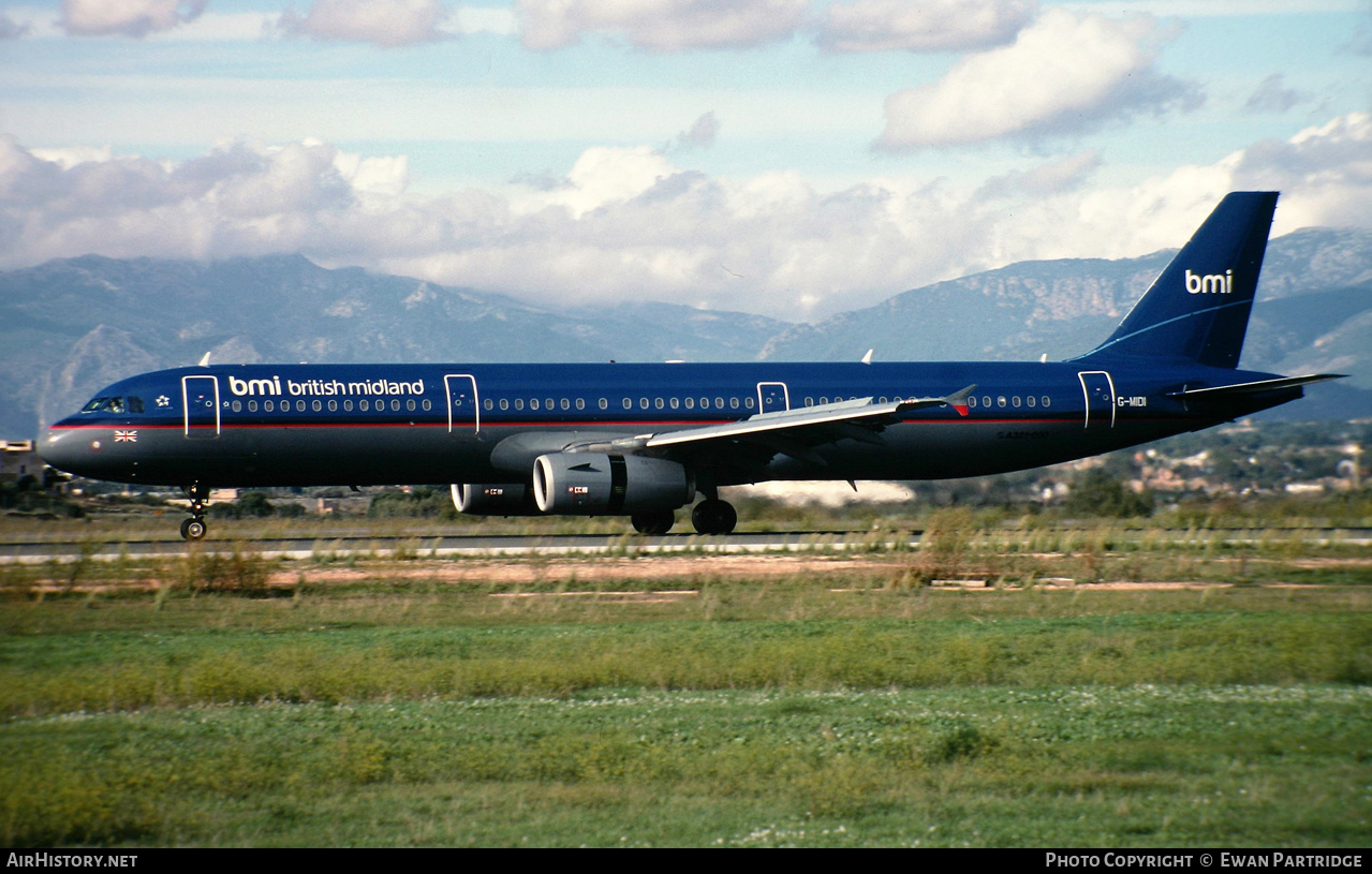 Aircraft Photo of G-MIDI | Airbus A321-231 | BMI - British Midland International | AirHistory.net #841595