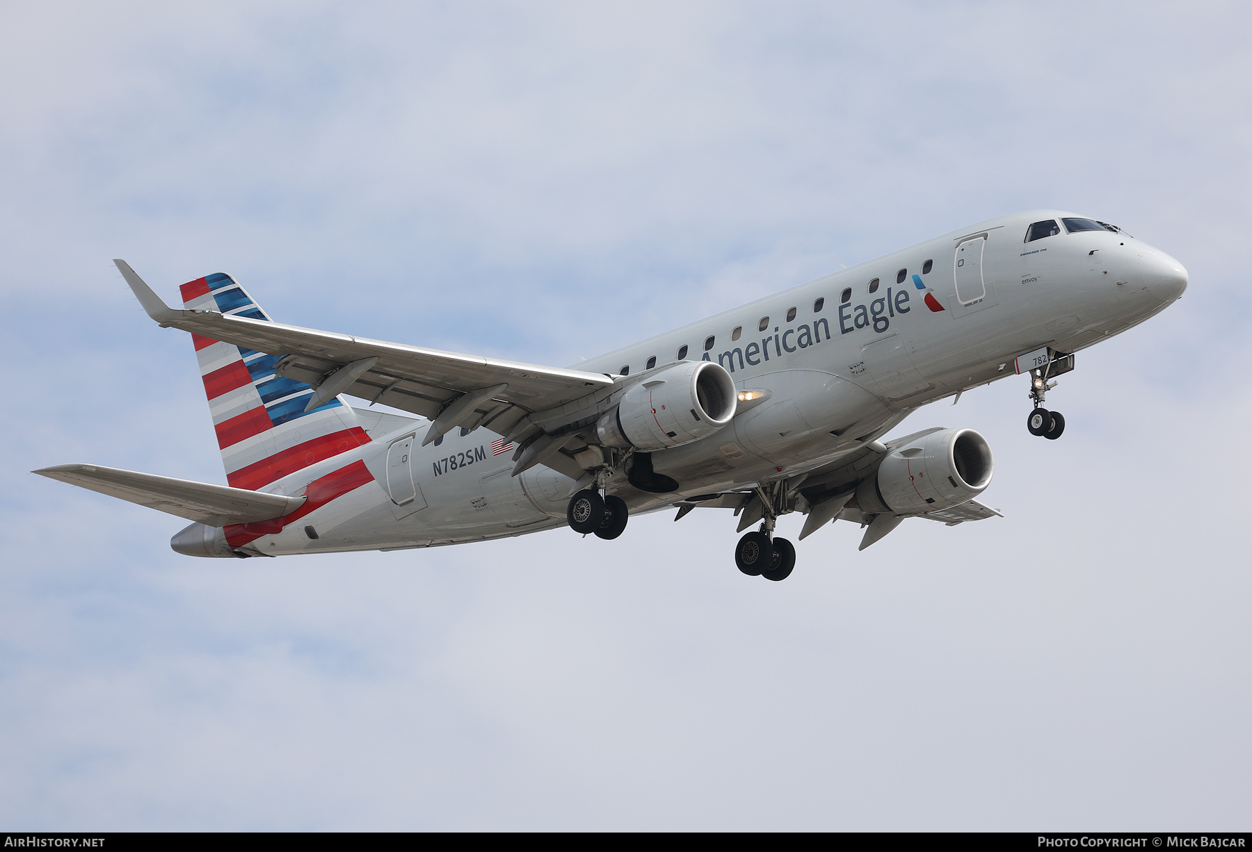 Aircraft Photo of N782SM | Embraer 170SU (ERJ-170-100SU) | American Eagle | AirHistory.net #841779