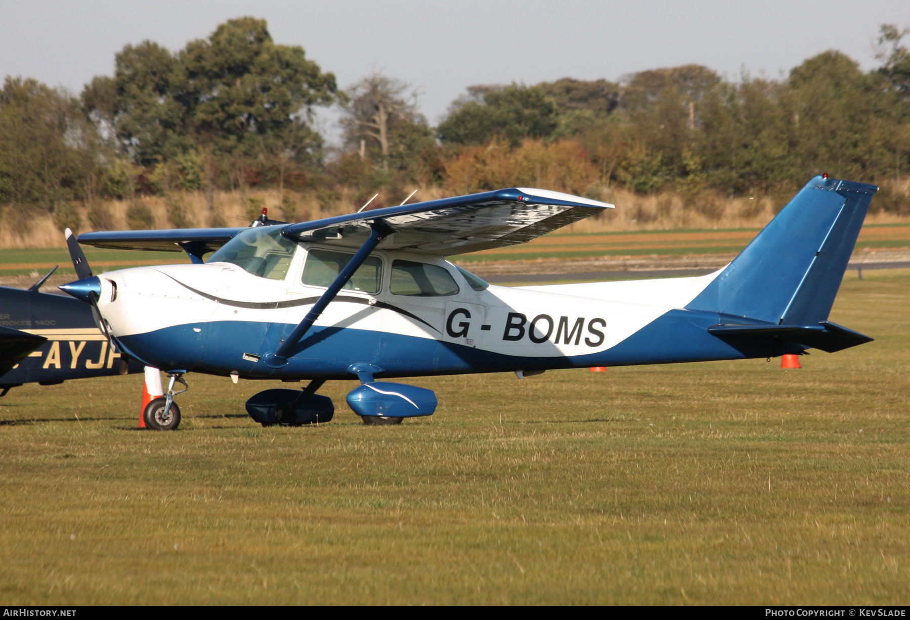 Aircraft Photo of G-BOMS | Cessna 172N | AirHistory.net #841880