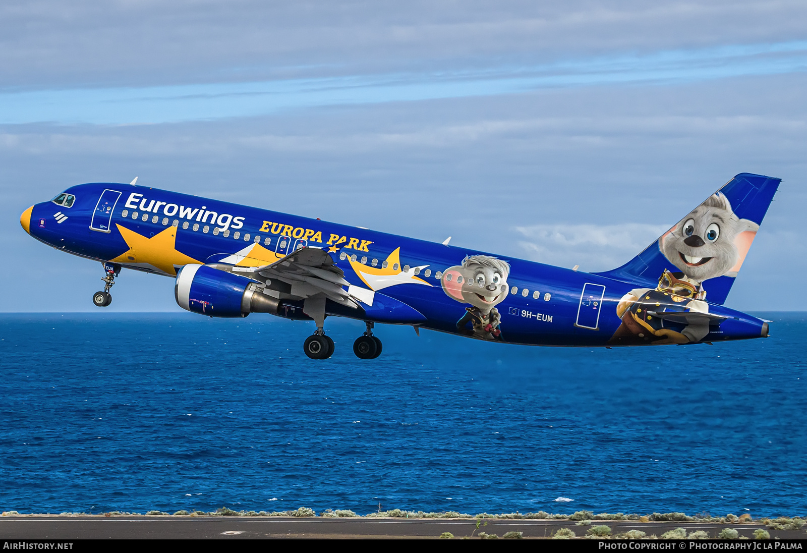 Aircraft Photo of 9H-EUM | Airbus A320-214 | Eurowings | AirHistory.net #841908