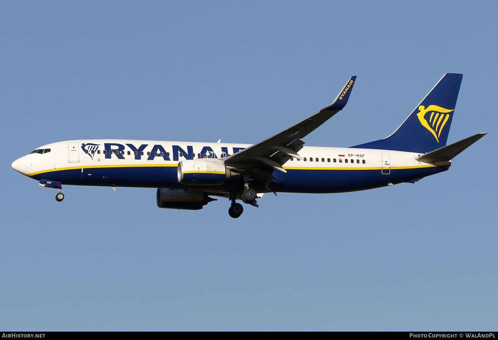 Aircraft Photo of SP-RSF | Boeing 737-800 | Ryanair | AirHistory.net #841930