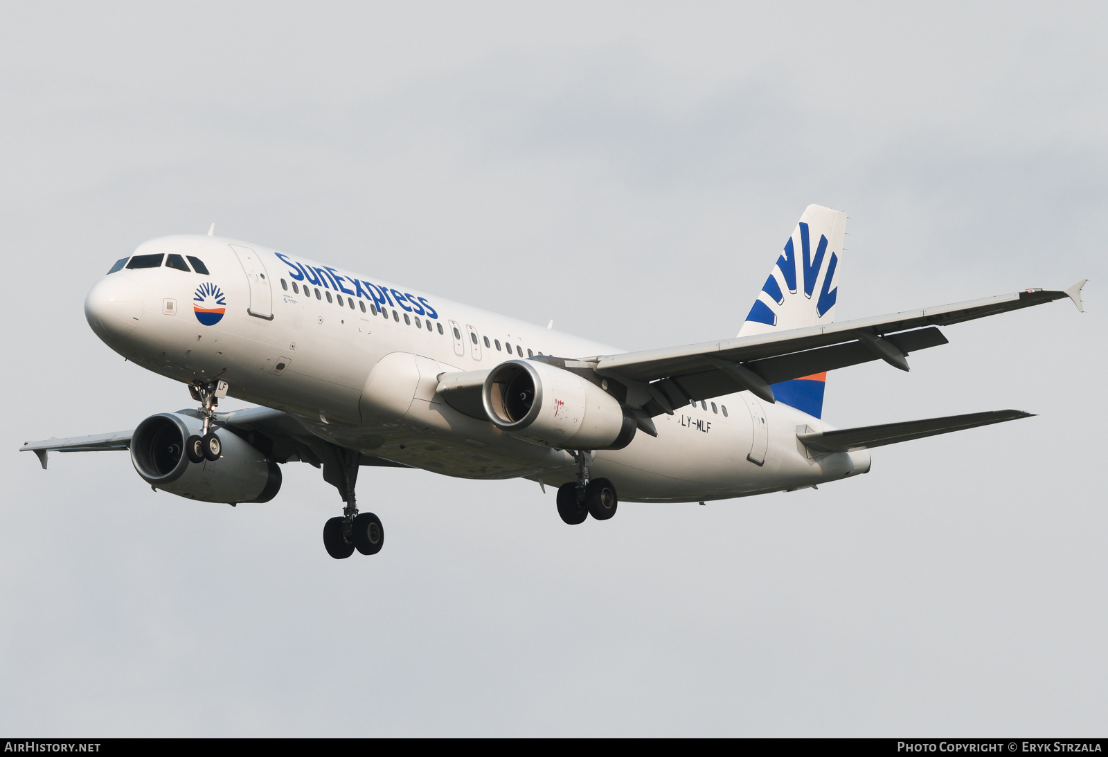 Aircraft Photo of LY-MLF | Airbus A320-232 | SunExpress | AirHistory.net #841956
