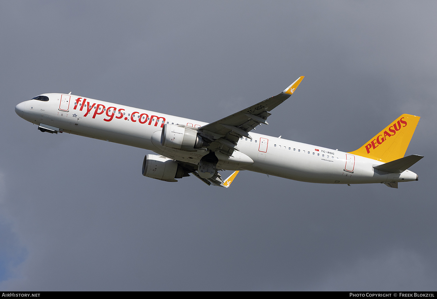 Aircraft Photo of TC-RDG | Airbus A321-251NX | Pegasus Airlines | AirHistory.net #841996