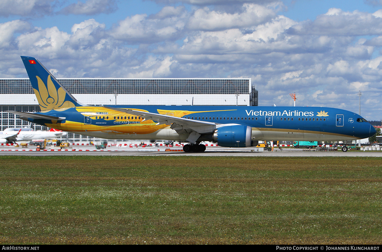 Aircraft Photo of VN-A868 | Boeing 787-9 Dreamliner | Vietnam Airlines | AirHistory.net #842005