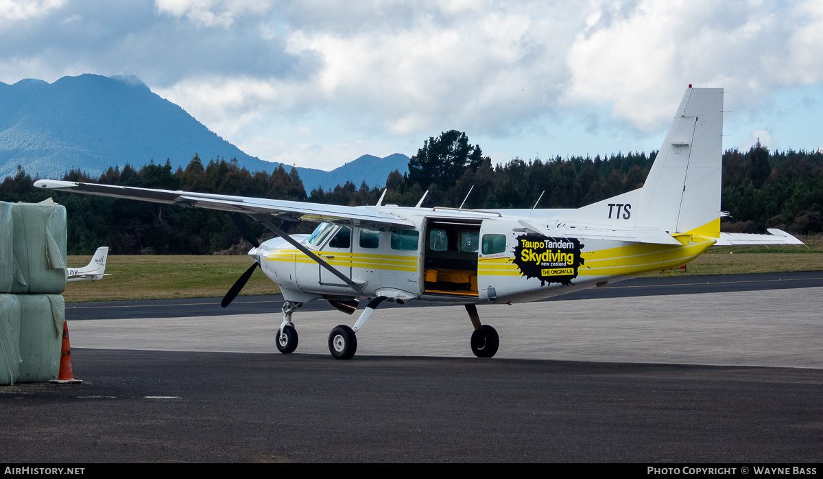 Aircraft Photo of ZK-TTS / TTS | Cessna 208B Texas Turbine Supervan 900 | Taupo Tandem Skydiving | AirHistory.net #842116