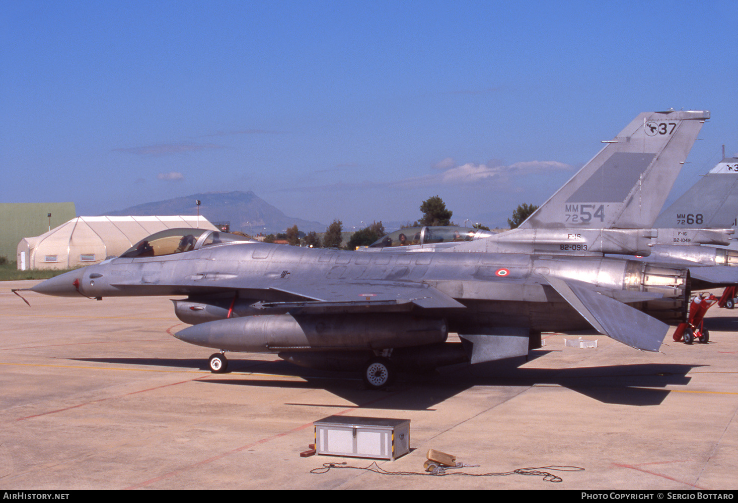 Aircraft Photo of MM7254 / MM72-54 | General Dynamics F-16A/ADF Fighting Falcon | Italy - Air Force | AirHistory.net #842244