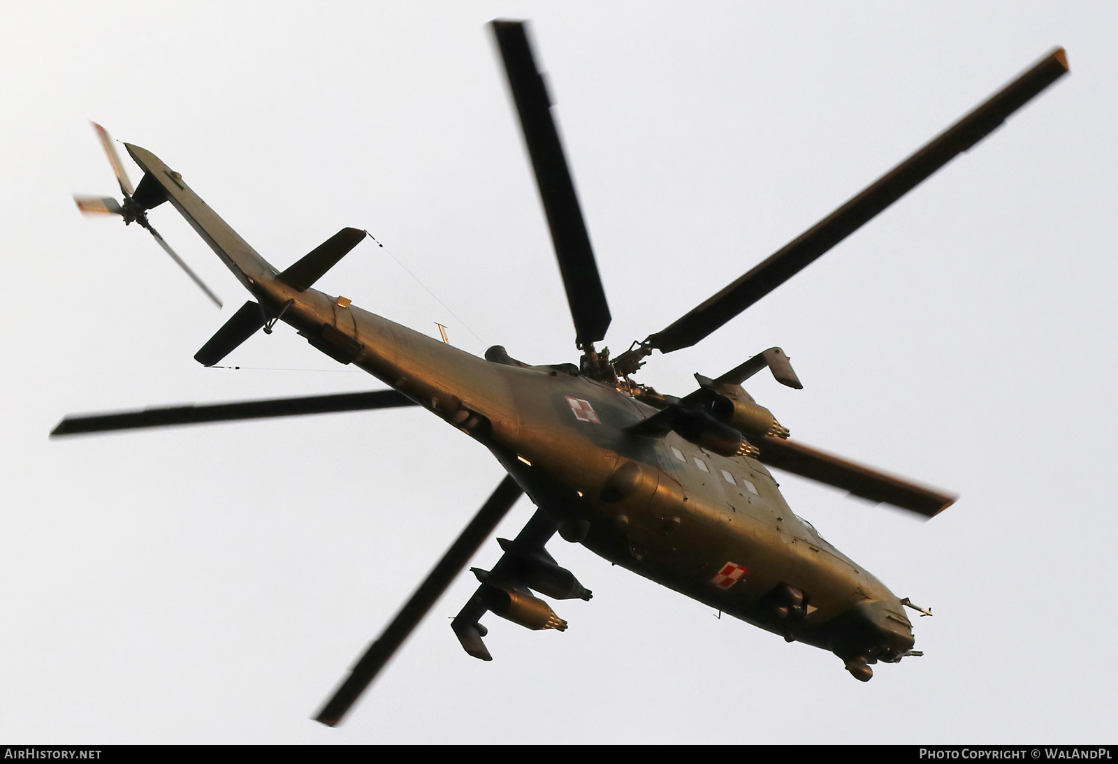 Aircraft Photo of 211 | Mil Mi-24D | Poland - Army | AirHistory.net #842268