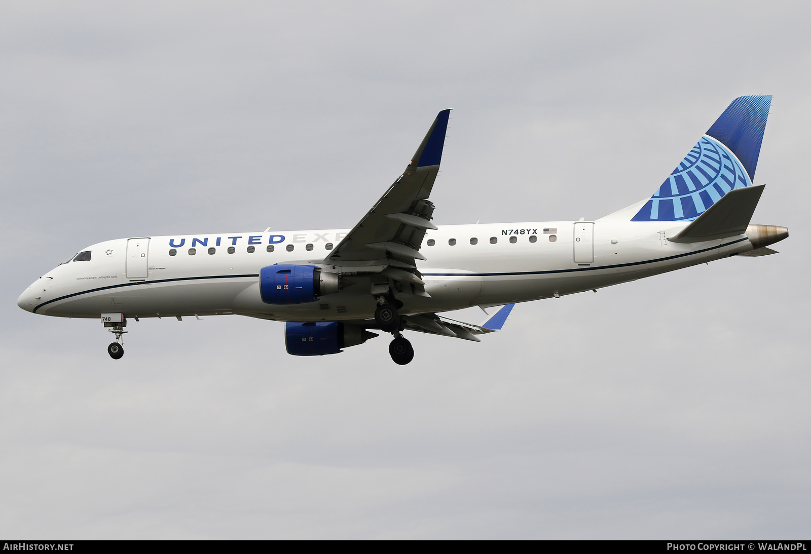 Aircraft Photo of N748YX | Embraer 175LR (ERJ-170-200LR) | United Express | AirHistory.net #842461