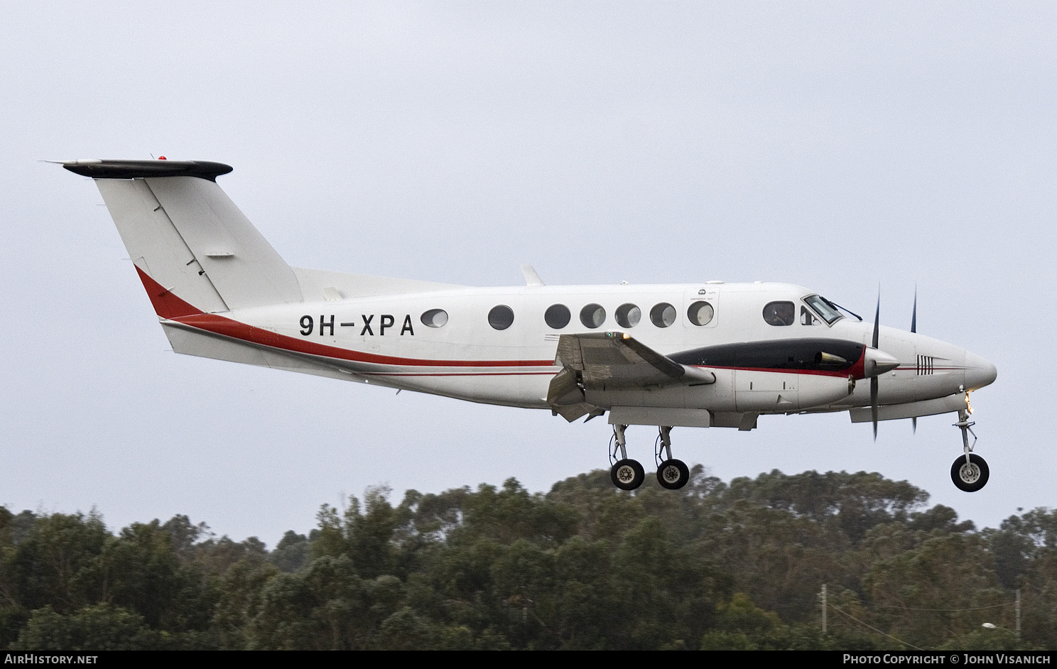 Aircraft Photo of 9H-XPA | Beech 200 Super King Air | AirHistory.net #842604