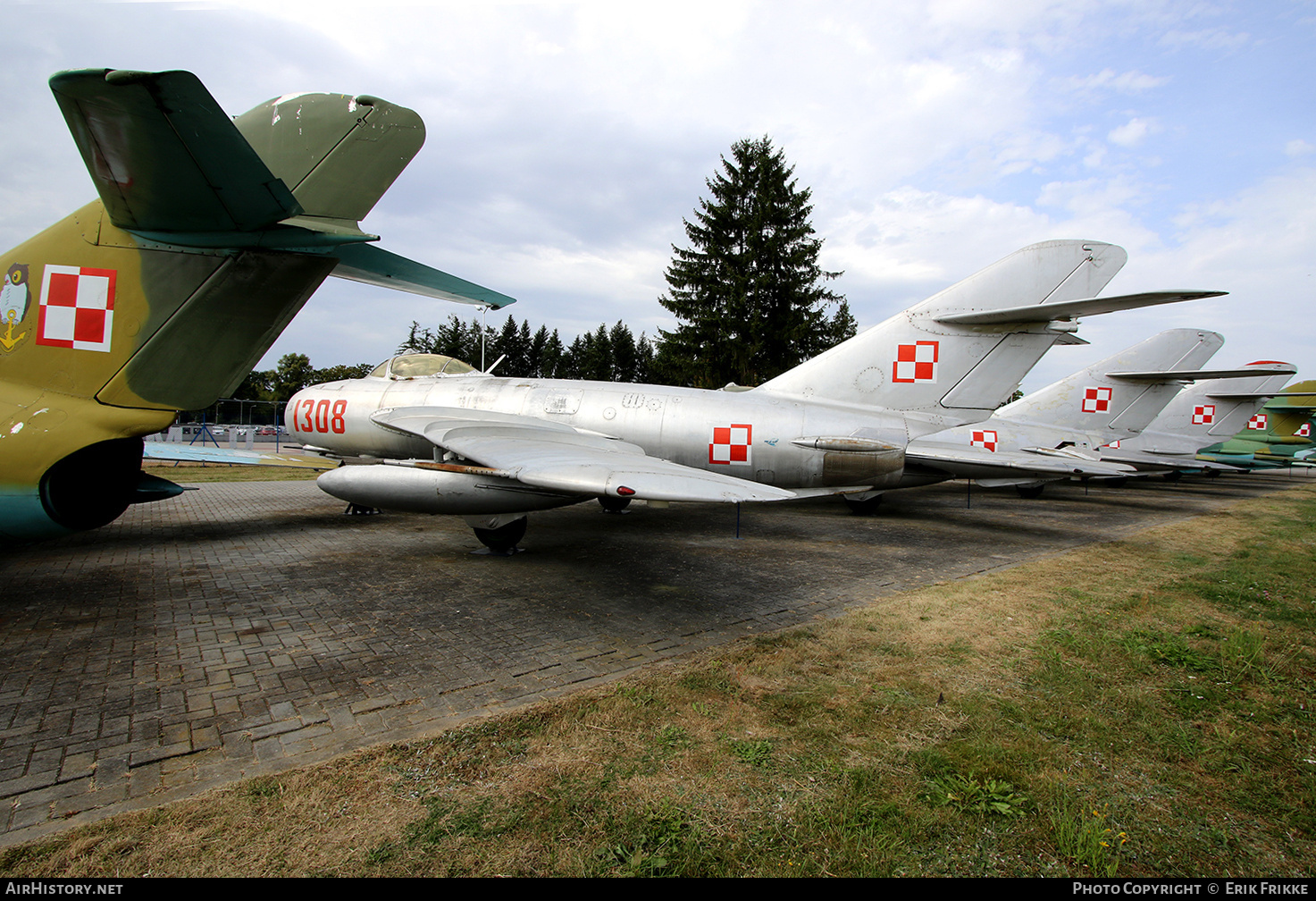 Aircraft Photo of 1308 | PZL-Mielec Lim-5R | Poland - Air Force | AirHistory.net #842611
