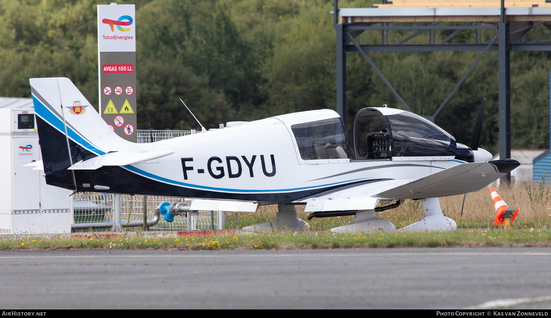 Aircraft Photo of F-GDYU | Robin DR-400-120 Dauphin 2+2 | Aéroclub de Dinan | AirHistory.net #842619