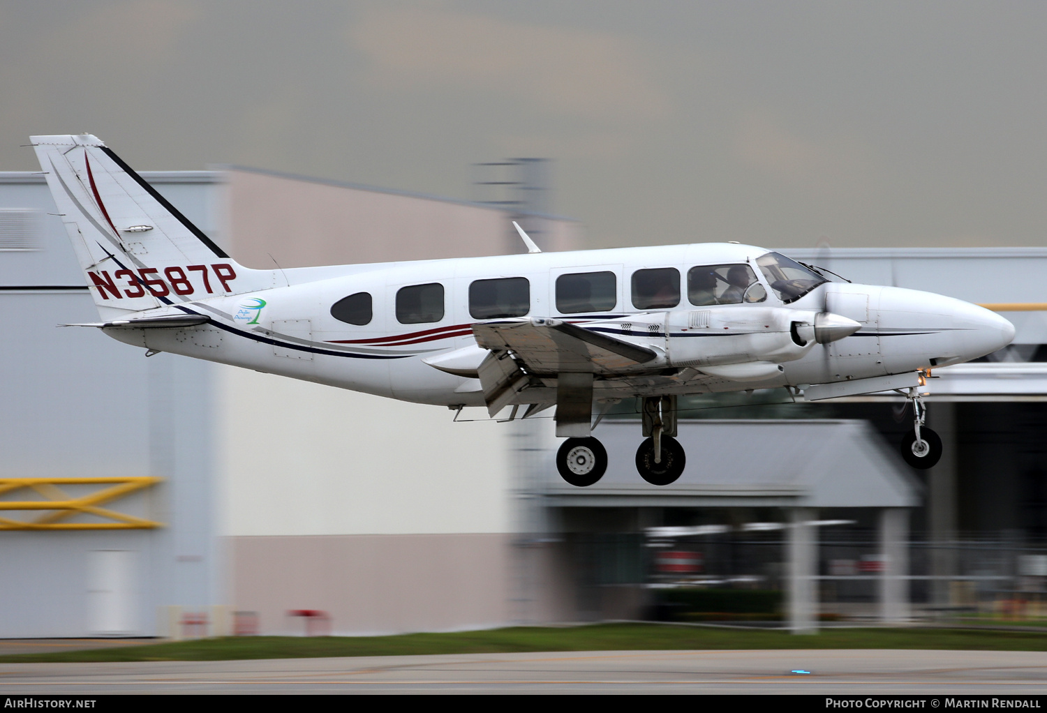 Aircraft Photo of N3587P | Piper PA-31-350 Navajo Chieftain | AirHistory.net #842626