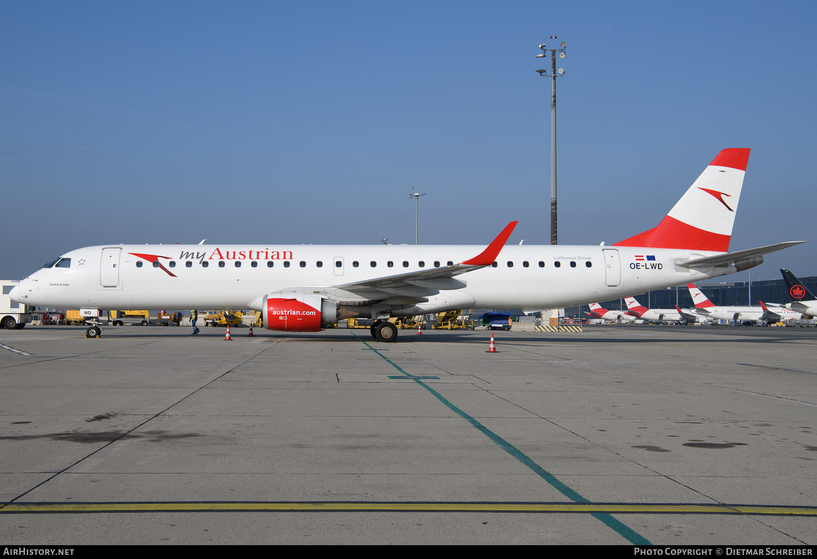 Aircraft Photo of OE-LWD | Embraer 195LR (ERJ-190-200LR) | Austrian Airlines | AirHistory.net #842750