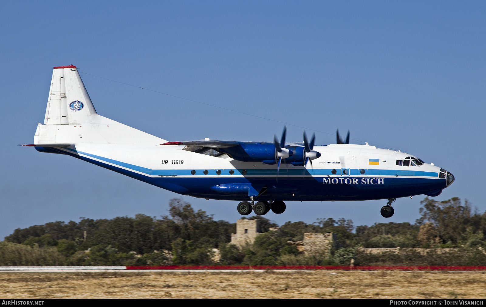 Aircraft Photo of UR-11819 | Antonov An-12BP | Motor Sich | AirHistory.net #842829