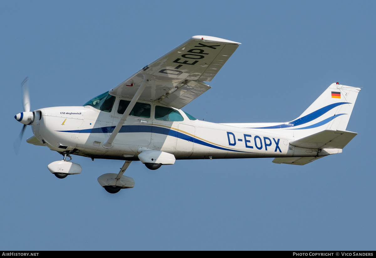 Aircraft Photo of D-EOPX | Cessna 172P Skyhawk | AirHistory.net #842846