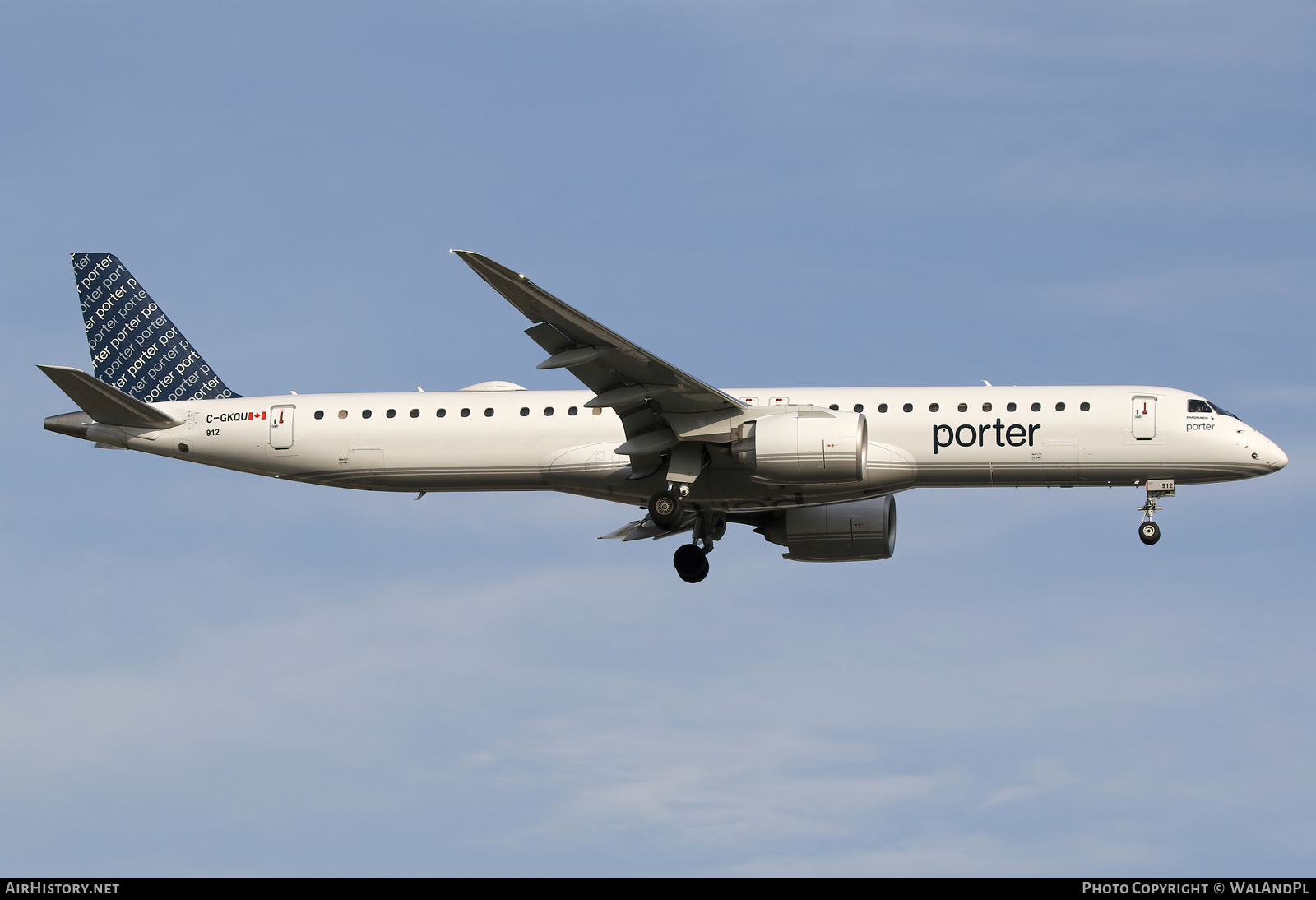 Aircraft Photo of C-GKQU | Embraer 195-E2 (ERJ-190-400) | Porter Airlines | AirHistory.net #843028