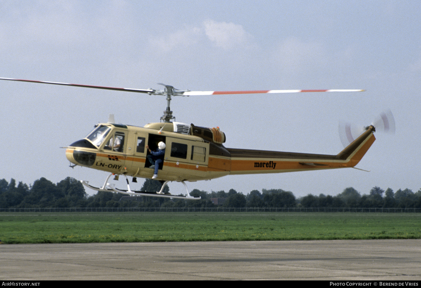 Aircraft Photo of LN-ORY | Bell 205A-1 | Mørefly | AirHistory.net #843057