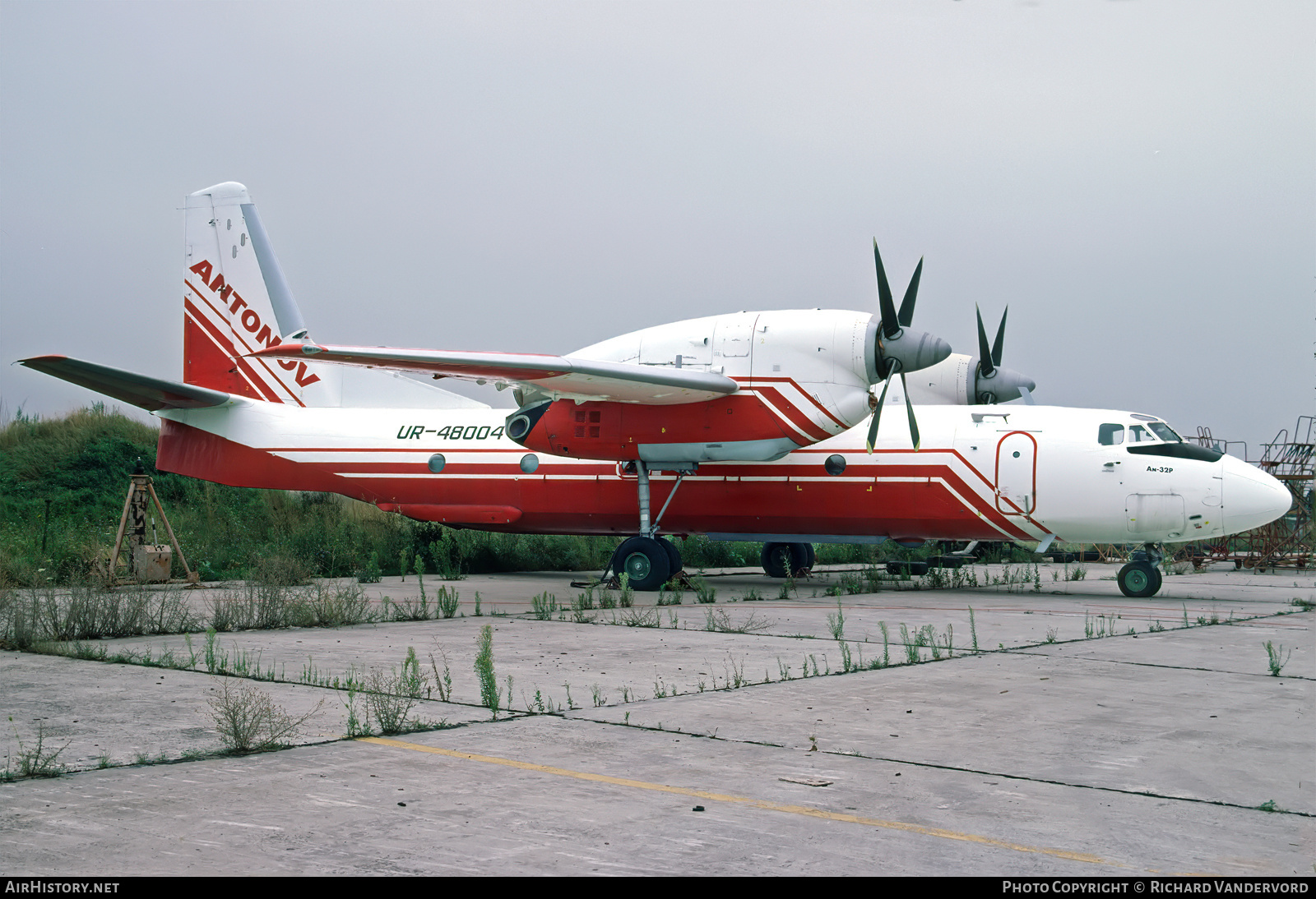 Aircraft Photo of UR-48004 | Antonov An-32P Firekiller | Antonov Design Bureau | AirHistory.net #843083