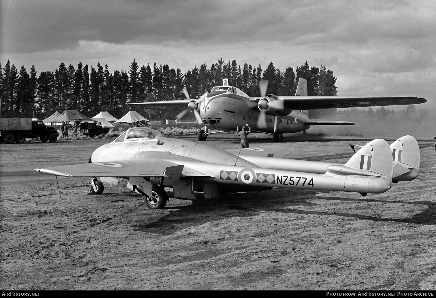 Aircraft Photo of NZ5774 | De Havilland D.H. 100 Vampire FB5 | New Zealand - Air Force | AirHistory.net #843120