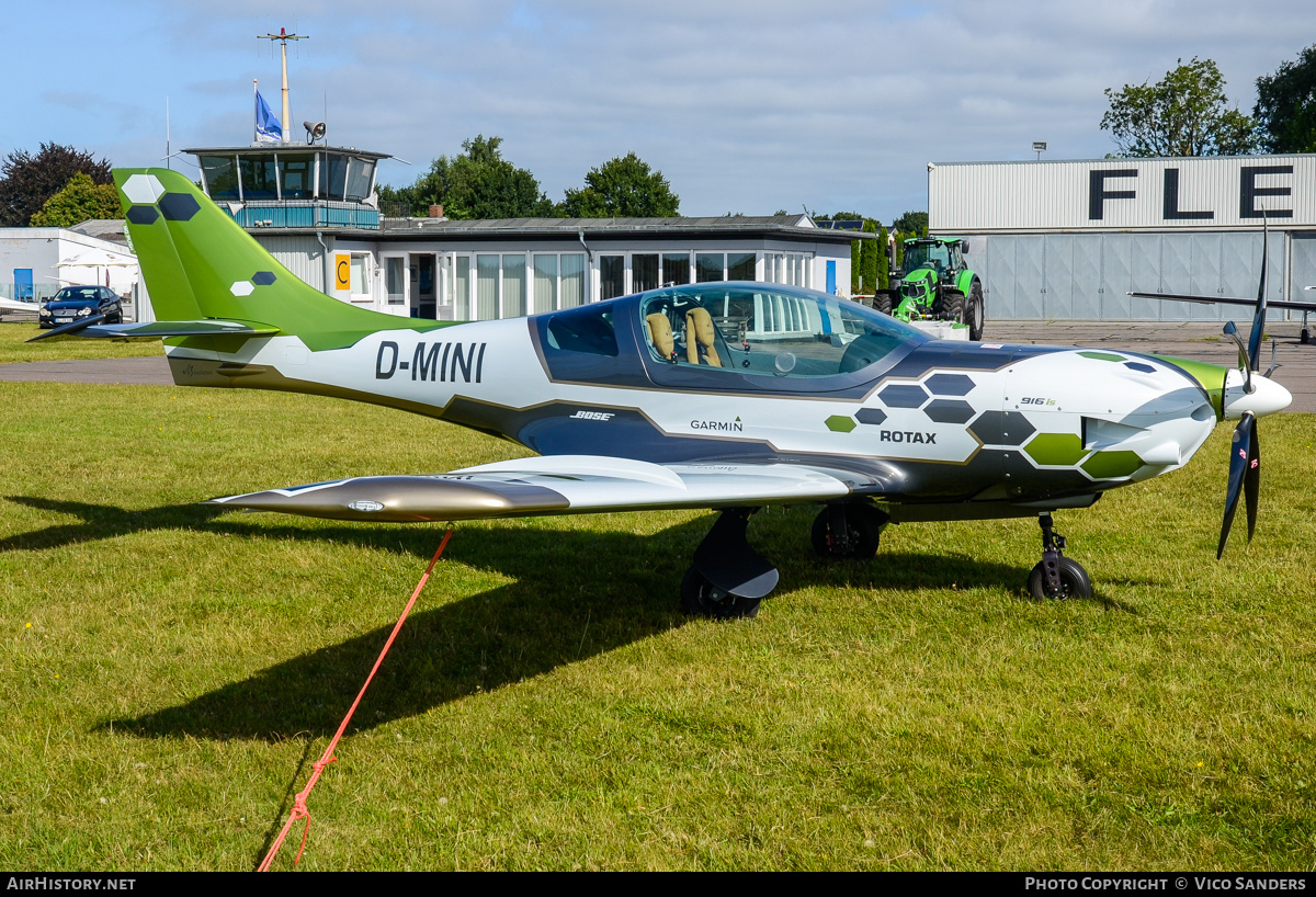 Aircraft Photo of D-MINI | JMB VL-3 916iS Evolution | AirHistory.net #843122