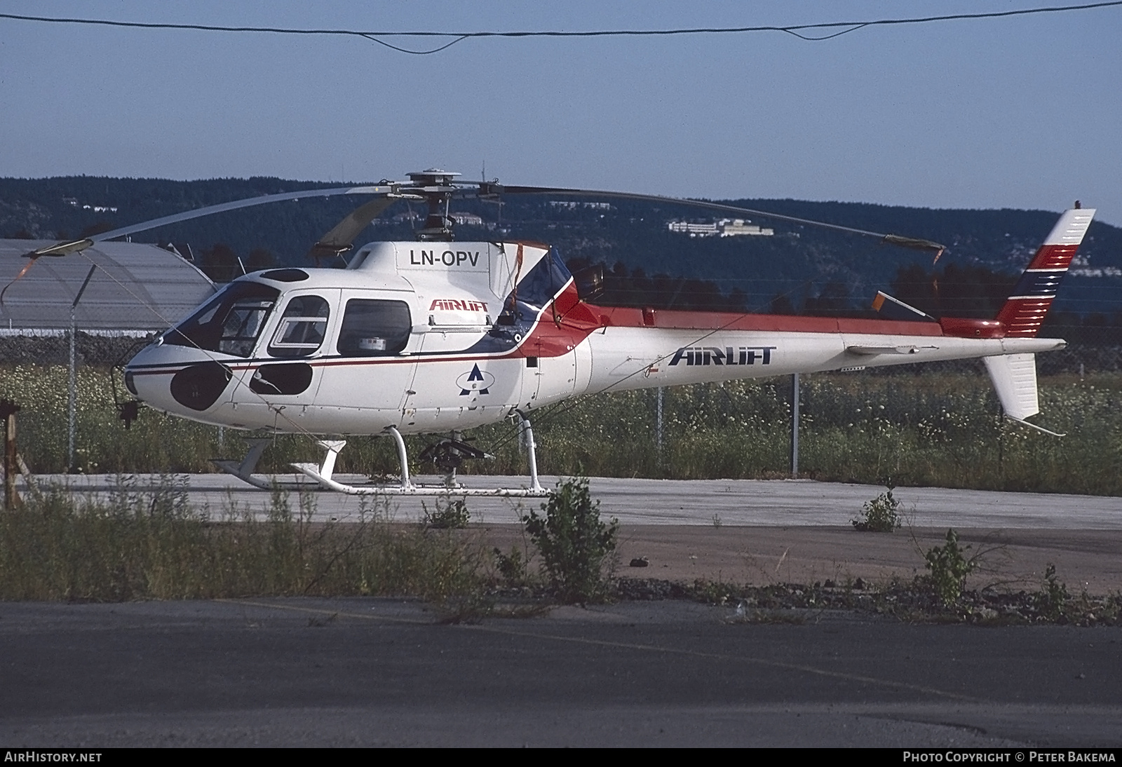 Aircraft Photo of LN-OPV | Aerospatiale AS-350B-2 Ecureuil | Airlift | AirHistory.net #843368