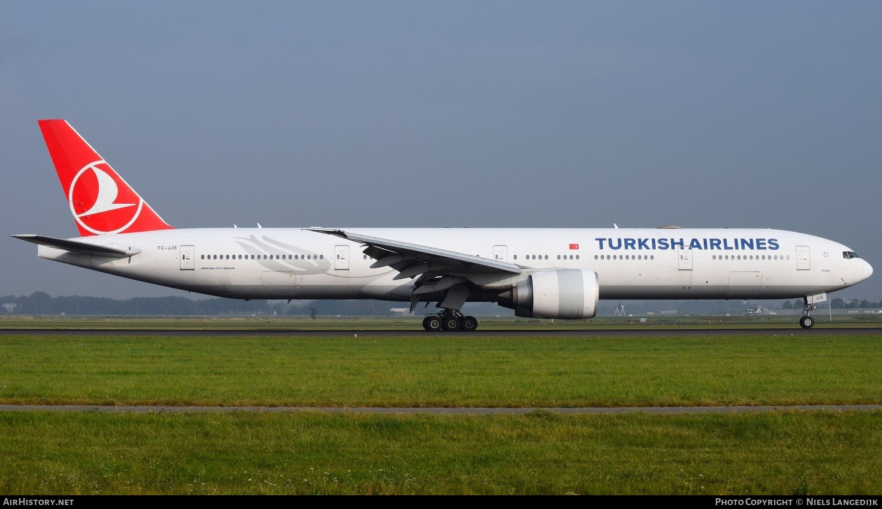 Aircraft Photo of TC-JJS | Boeing 777-3F2/ER | Turkish Airlines | AirHistory.net #843377