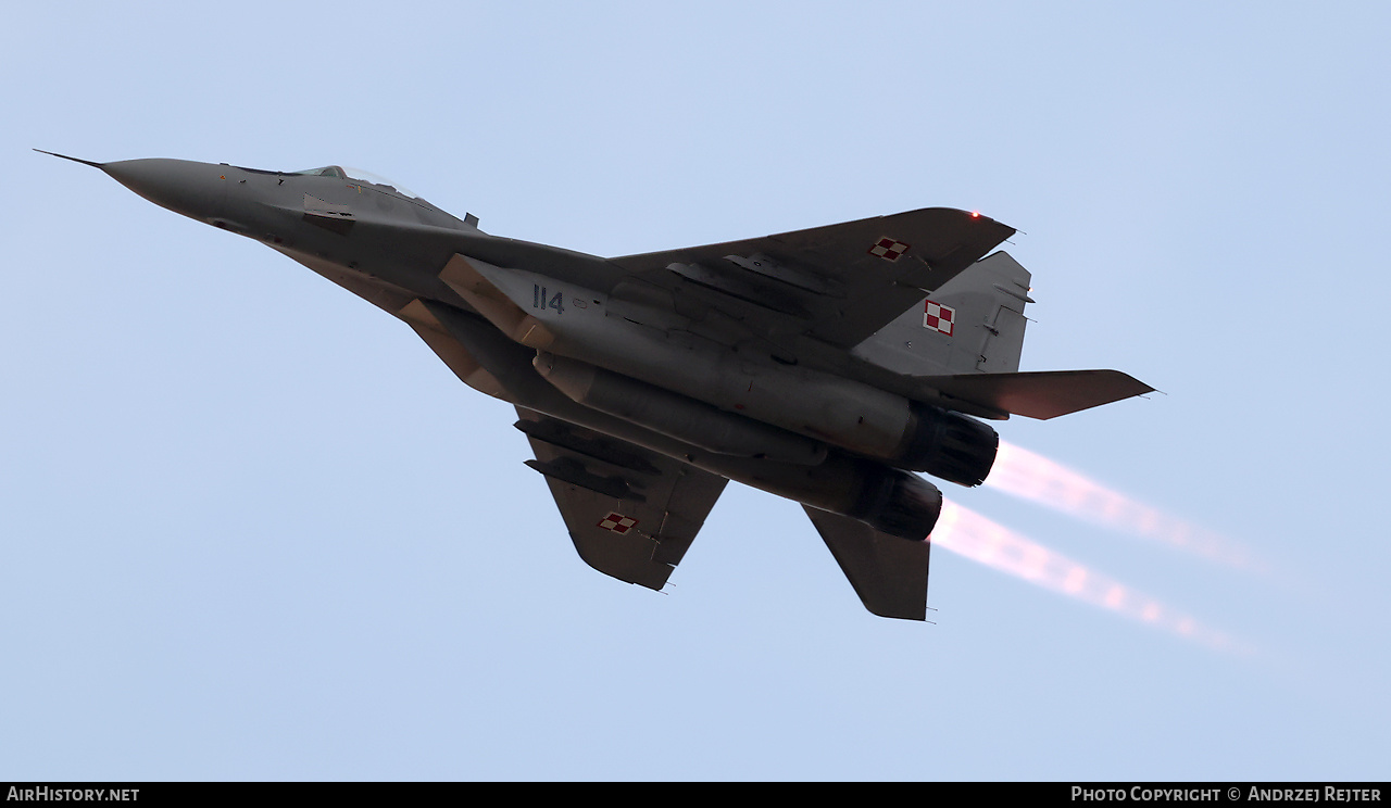 Aircraft Photo of 114 | Mikoyan-Gurevich MiG-29A (9-12A) | Poland - Air Force | AirHistory.net #843387