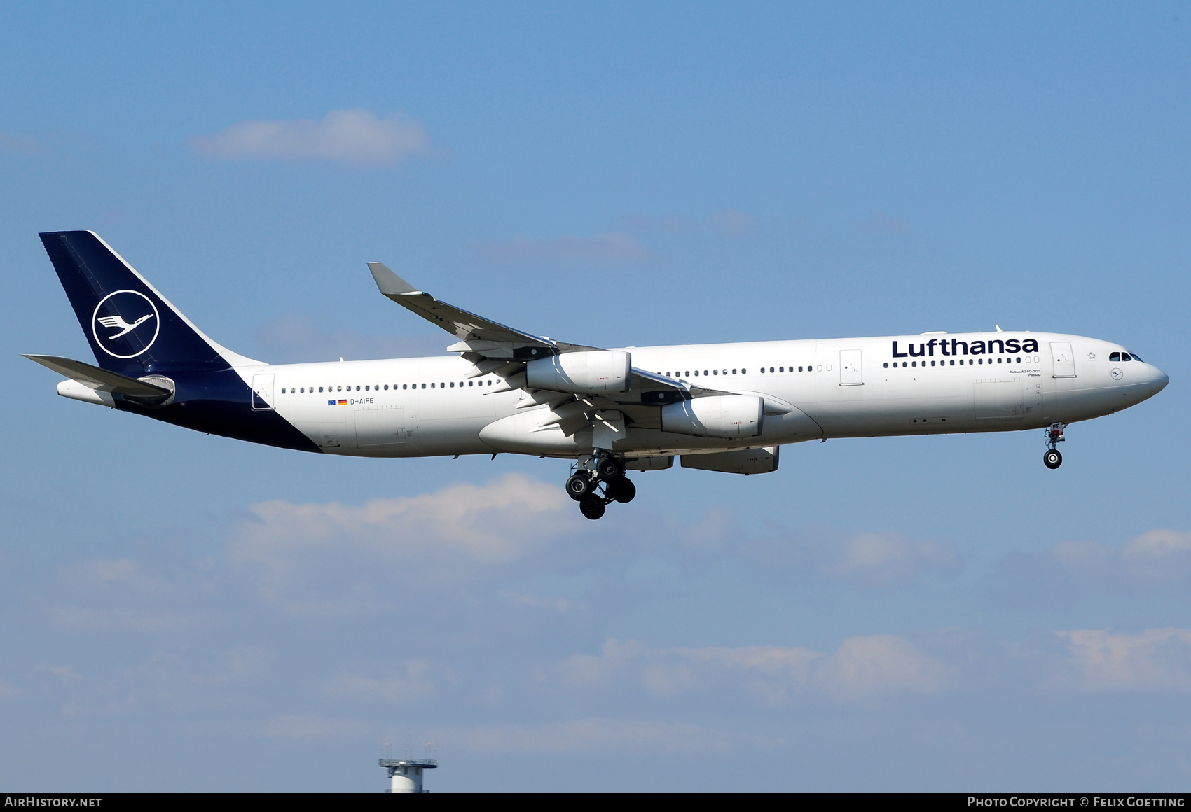 Aircraft Photo of D-AIFE | Airbus A340-313 | Lufthansa | AirHistory.net #843486