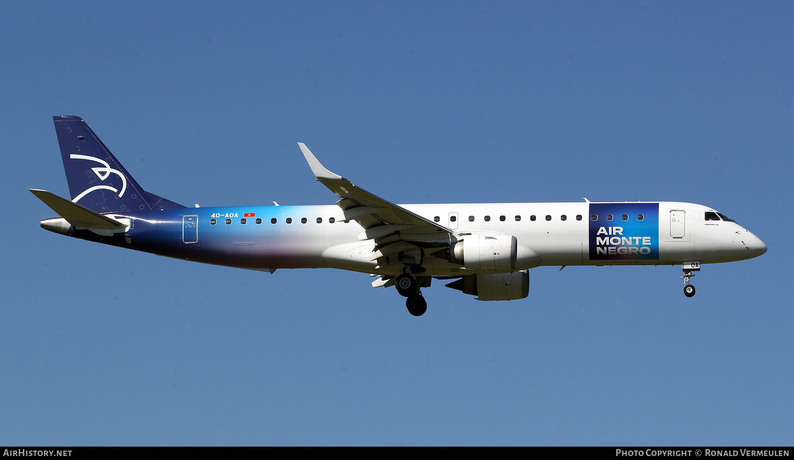 Aircraft Photo of 4O-AOA | Embraer 195LR (ERJ-190-200LR) | Air Montenegro | AirHistory.net #843509