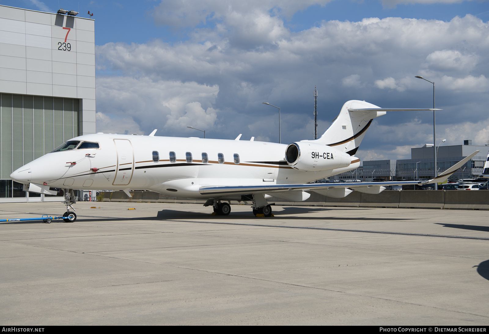 Aircraft Photo of 9H-CEA | Bombardier Challenger 350 (BD-100-1A10) | AirHistory.net #843596