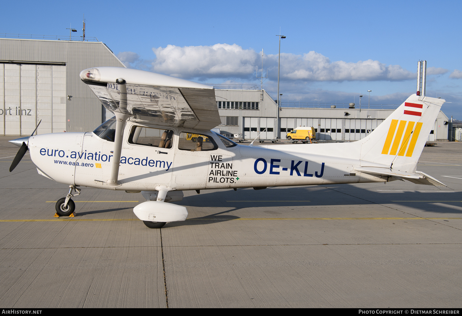 Aircraft Photo of OE-KLJ | Cessna 172S Skyhawk | Euro Aviation Academy | AirHistory.net #843625